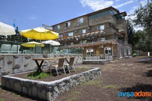 mavi-koy-beach-resort-avsa-adasi-havuz (17)