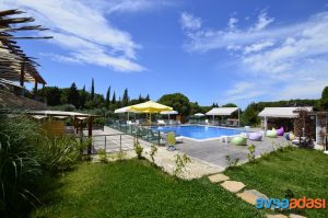 mavi-koy-beach-resort-avsa-adasi-havuz (7)